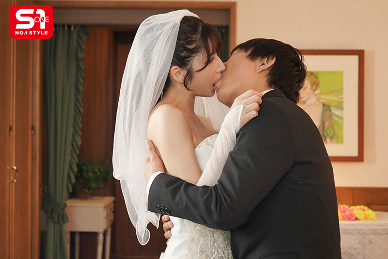 Cô dâu bí mật chịch nhau với người yêu cũ ngay trước lễ cưới
